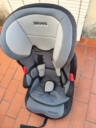 Silla de coche Babyauto gris