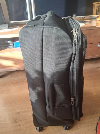 Maleta de viaje negra