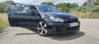 Volkswagen Golf GTI Adidas Edition