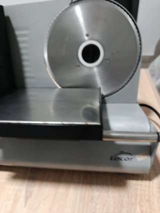 Cortadora de chacinas gris