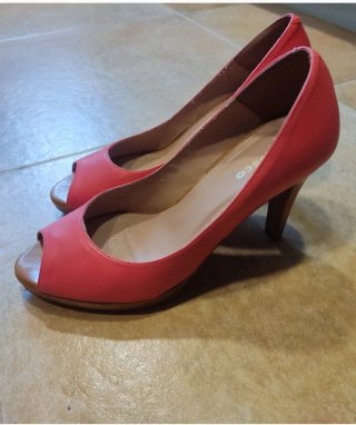 Zapatos de tacón Fosco coral peep toe