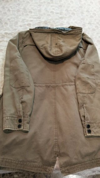 Parka Pull&Bear verde militar Talla M