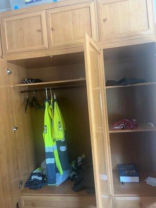 Mueble de dormitorio madera
