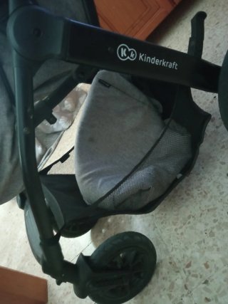 Silla de paseo bebé gris