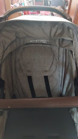 Silla de paseo bebé gris