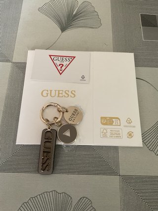 Portachiavi Guess oro e grigio