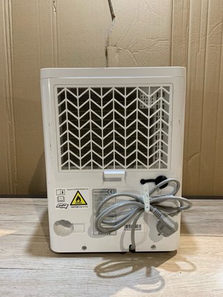 Deshumidificador Comfee Modelo MDDN-12EN7 12L/dia