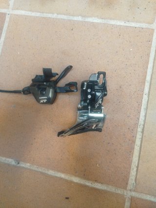 Shimano Deore XT Mando y Desviador Delantero