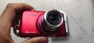 CÁMARA DIGITAL COMPACTA "FujiFilm JX420"