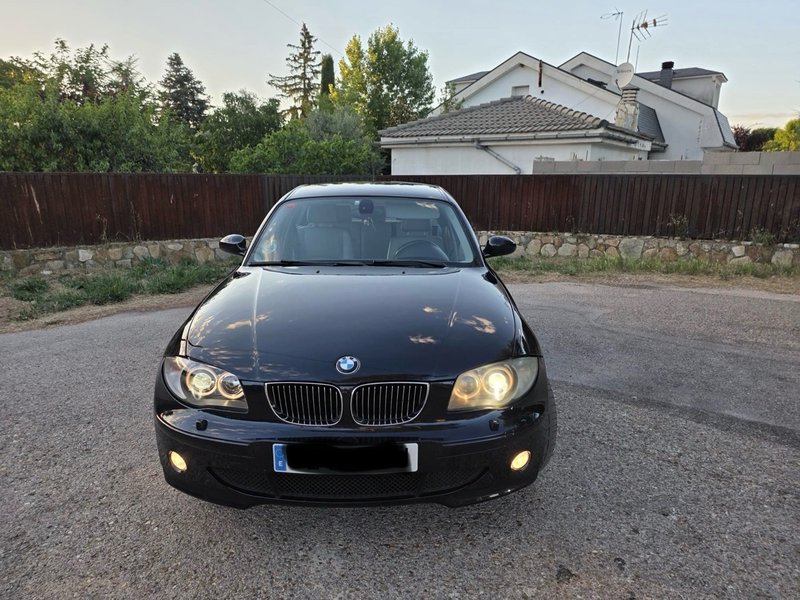 BMW Serie 1 130 i 2007, foto 4