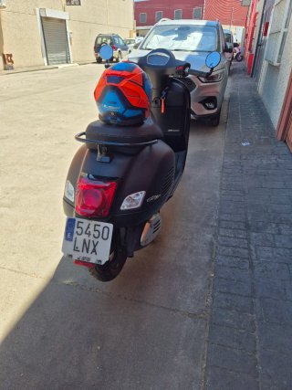 Vespa GTS 300 Super Tech