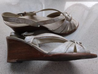 Sandalias cuña Clarks active air