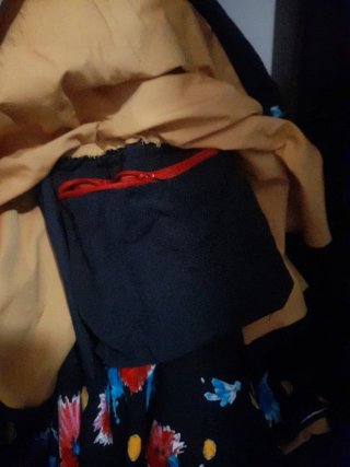 Traje de flamenca T-48 tela exclusiva. A mano.