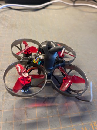 Dron Eachine Mobula Frsky