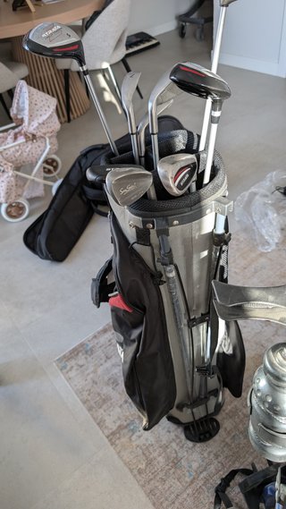 SET DE GOLF CALLAWAY STRATA, CARRITO Y ACCESORIOS