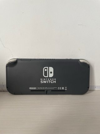 Nintendo Switch Lite Gris + Funda Mario Kart