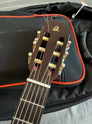Guitarra Admira Malaga Nueva.