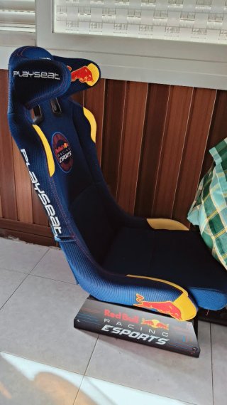 Asiento Gaming Playseat Red Bull Racing Esports