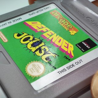 Nintendo Game Boy Arcade Classic 4 Defender Joust