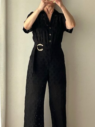 Mono negro Zara bordado