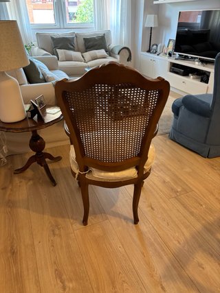 Poltroncina ausiliaria in rattan e legno imbottita