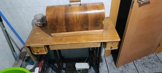 Máquina de coser Pfaff con pedal