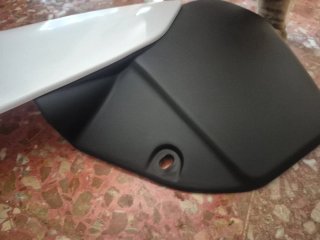 Carenado Negro y Blanco de yamaha Dt125re original