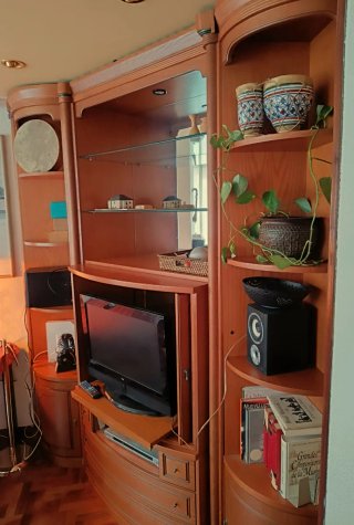 Mueble Boisserie Madera Nogal y Cristal