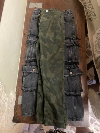 2 pantaloni mimetici bambino 8/10 anni