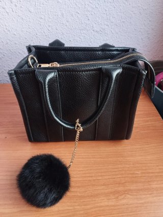 Bolso negro piel textura