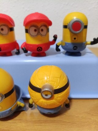 Muñecos Minions McDonald's 2024