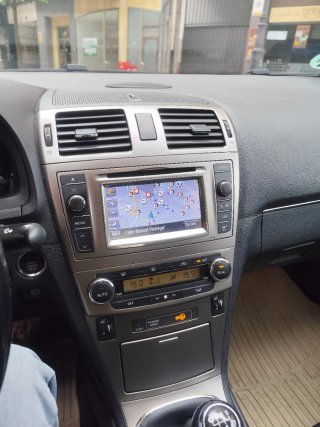 Toyota Avensis 2012