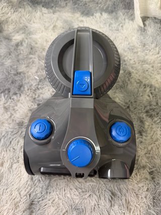 Aspirador Cilíndrico Amazon Basics 1.3L