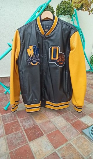 Chaqueta Bomber Zara Negra y Naranja PIEL
