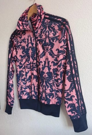 Chaqueta Adidas Edición Limitada Floral