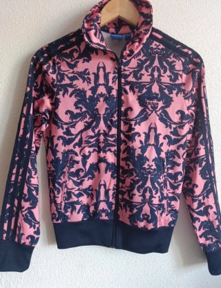 Chaqueta Adidas Edición Limitada Floral