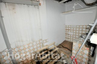 Local comercial en venta en Nou Moles en Valencia