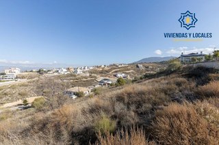 Terreno en venta en Zubia (La)