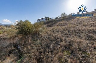 Terreno en venta en Zubia (La)