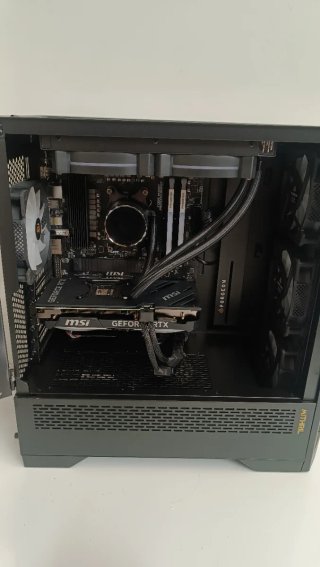 PC PcCom AMD Rayzen 5 7600X  -  W23S0382