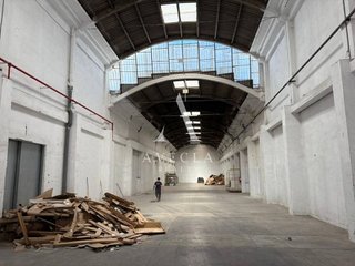 Nave industrial en alquiler en Almeda - El Corte Inglés en Cornellà de Llobregat