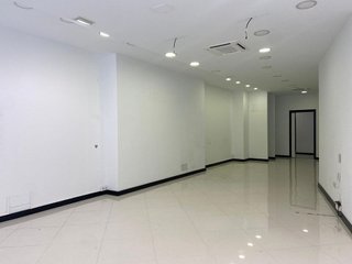 Local comercial en alquiler en Campo San Francisco - Plaza de América en Oviedo