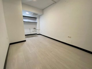 Local comercial en alquiler en Campo San Francisco - Plaza de América en Oviedo