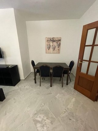 Piso en alquiler en Cruz Roja en Sevilla