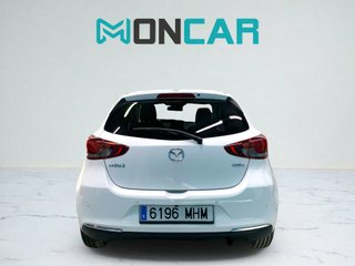 Mazda 2 2023