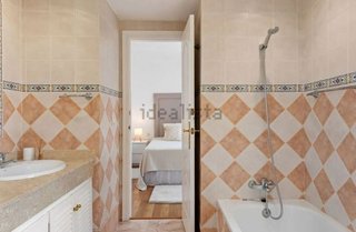 Casa adosada en alquiler en Nueva Andalucía centro en Marbella