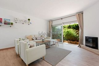 Casa adosada en alquiler en Nueva Andalucía centro en Marbella