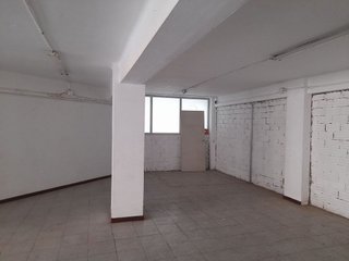 Local comercial en alquiler en Centre en Hospitalet de Llobregat, L´