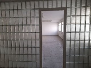 Local comercial en alquiler en Centre en Hospitalet de Llobregat, L´