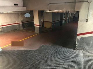 Garaje en venta en Zona Mercat en Rubí